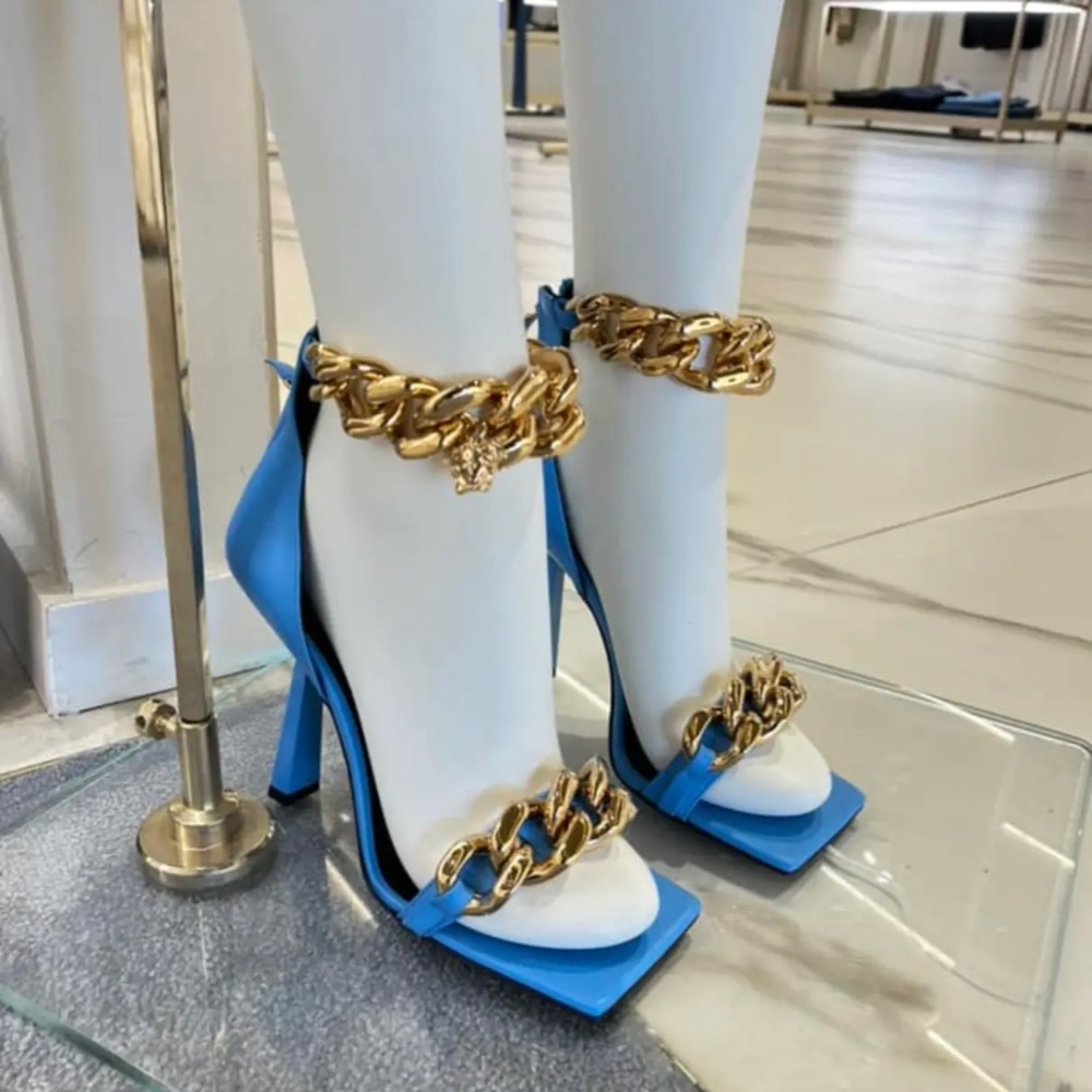 39.5 NEW $1,450 VERSACE Blue Leather MEDUSA CHARM High Heel Chunky CHAIN SANDALS